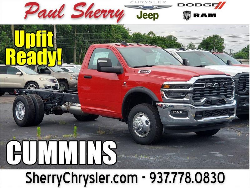New 2026 RAM 3500 Tradesman Chassis Regular Cab 4x4 84' Ca