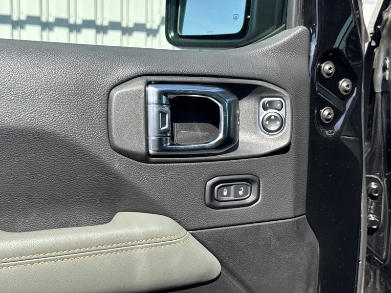 New 2026 Jeep Gladiator Mojave X 4x4