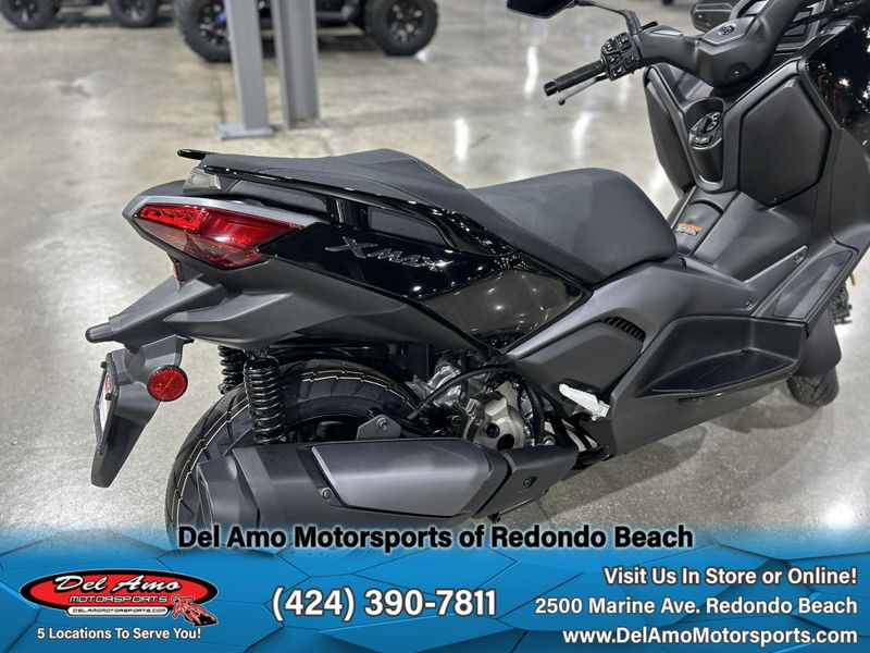 2025 Yamaha Xmax Image 5