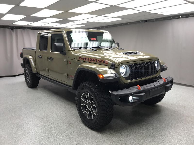 New 2026 Jeep Gladiator Mojave X 4x4Image 5