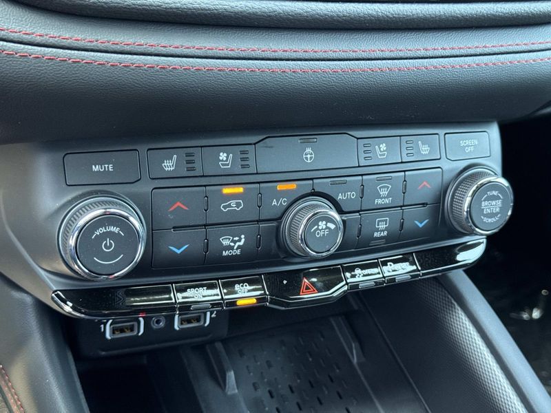 New 2026 Dodge Durango Gt Plus Awd Hemi V8