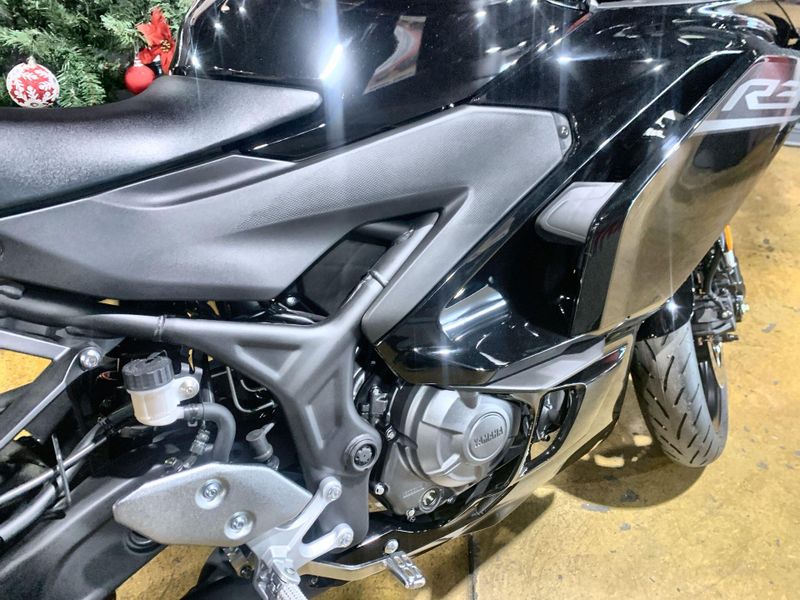New 2026 Yamaha YZF-R3 ABS Image 12