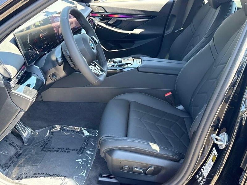 New 2027 BMW 5 Series 530i xDriveImage 18