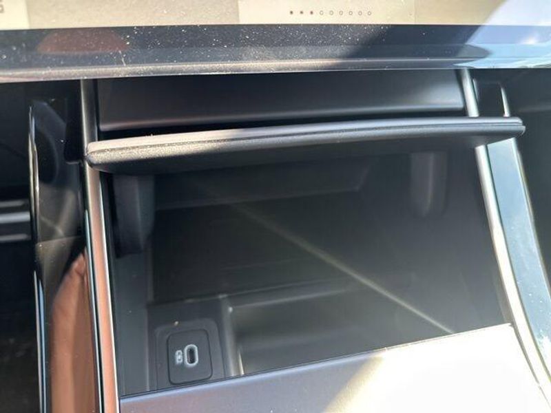 Used 2025 Land Rover Range Rover Evoque Dynamic SE