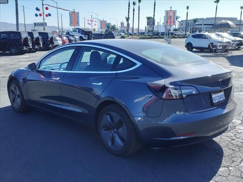 2020 Tesla Model 3 Standard Range PlusImage 3