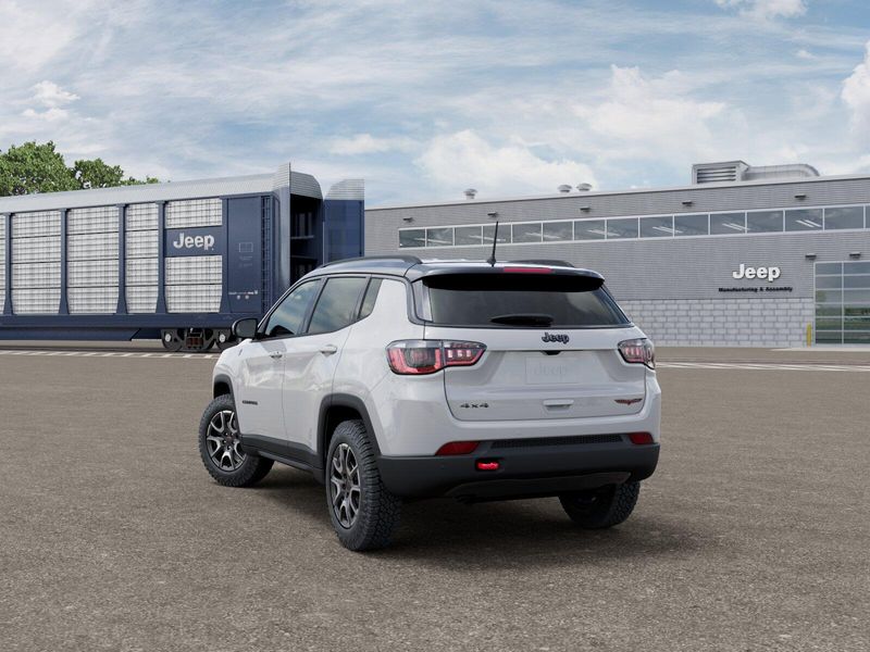 New 2026 Jeep Compass Trailhawk 4x4Image 3