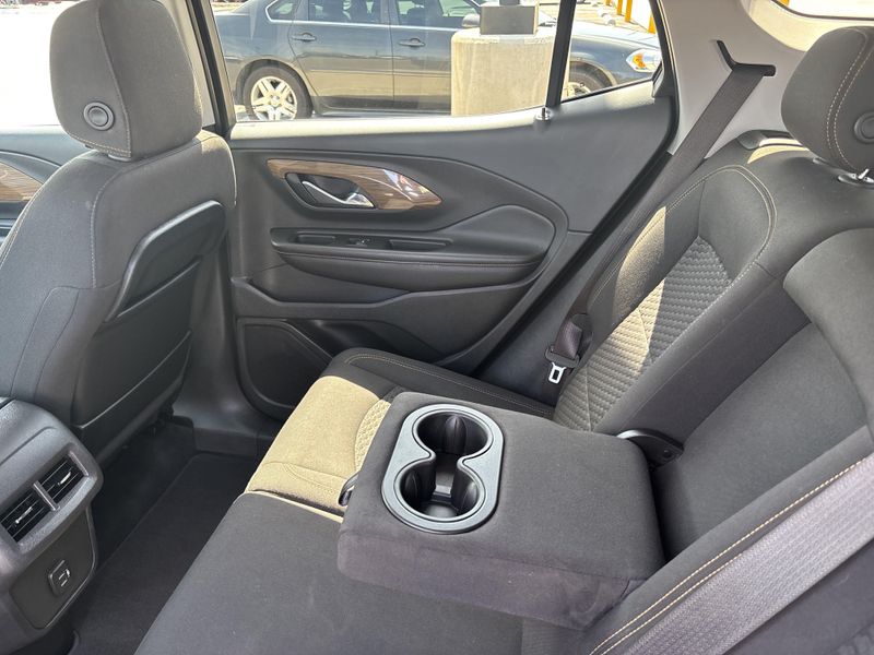Used 2020 GMC Terrain SLEImage 30