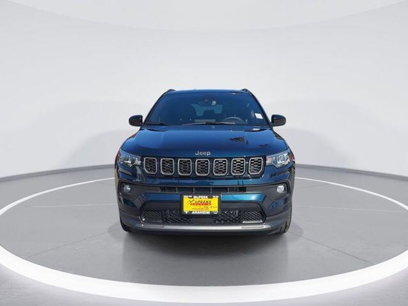 New 2026 Jeep Compass Latitude Altitude 4x4Image 3