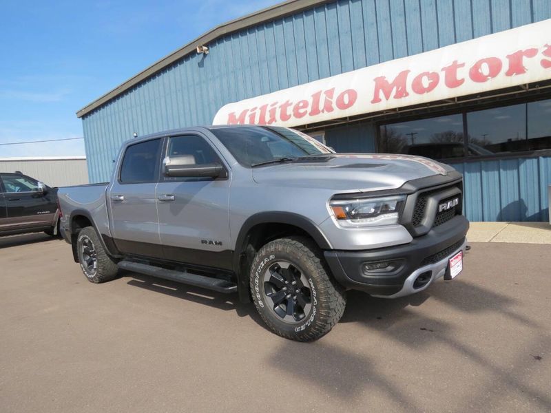2020 RAM 1500 Rebel 4x4 4dr Crew Cab 5.6 ft. SB PickupImage 2