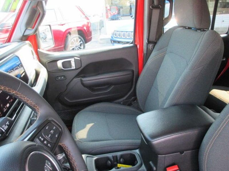 Used 2024 Jeep Wrangler Sport SImage 21