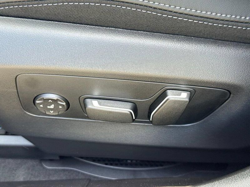 New 2027 BMW 5 Series 530iImage 18
