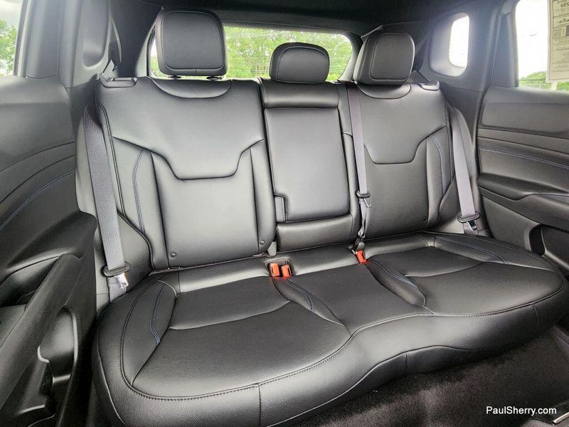 New 2025 Jeep Compass Limited 4x4