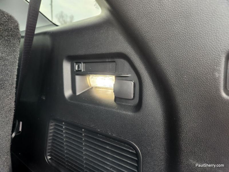 Used 2024 Ford Explorer XLT