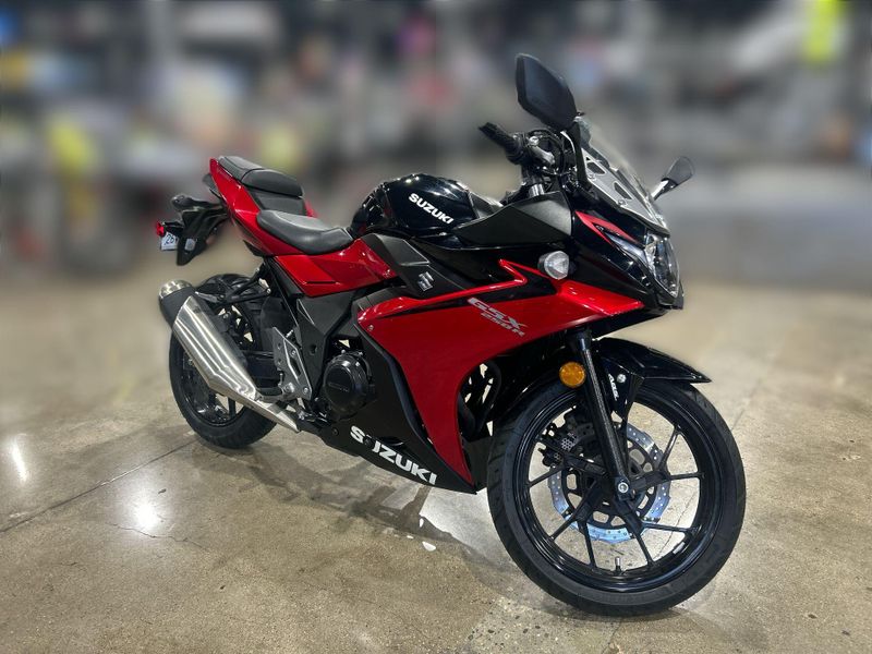 Used 2024 Suzuki GSX-R 250 Image 10