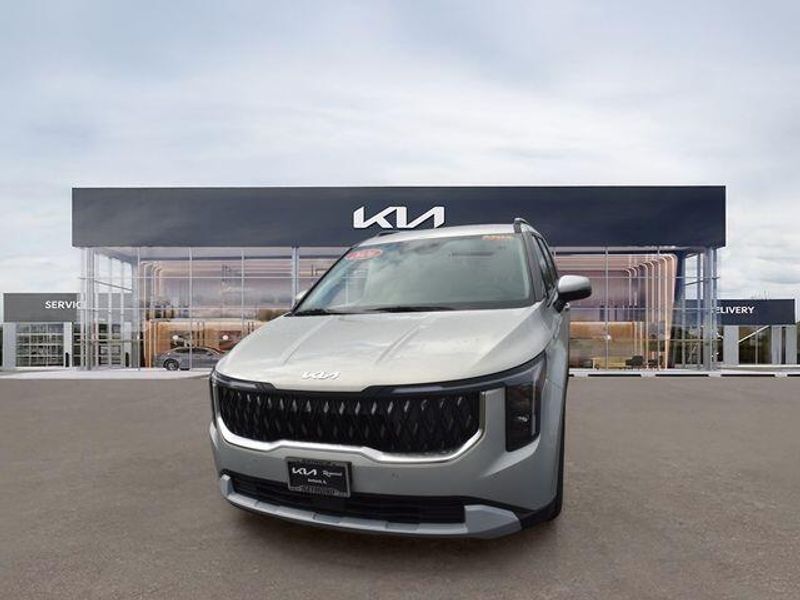 New 2026 Kia Carnival EXImage 8
