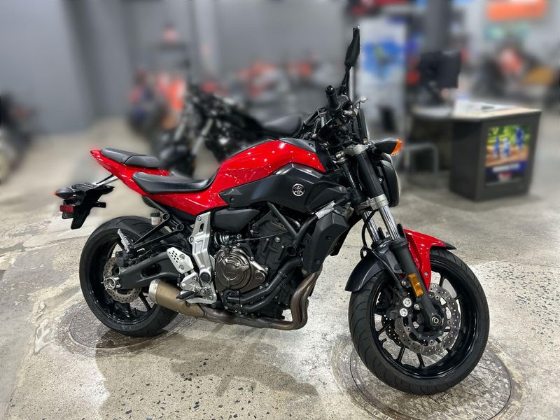 Used 2017 Yamaha FZ-07 Image 10
