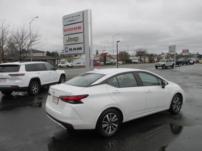 Used 2023 Nissan Versa SVImage 7