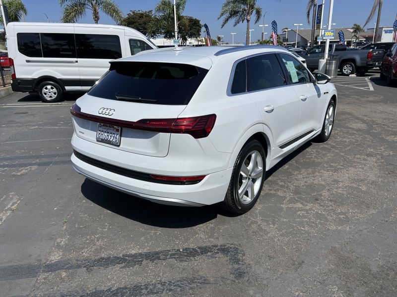 Used 2019 Audi e-tron Premium PlusImage 3