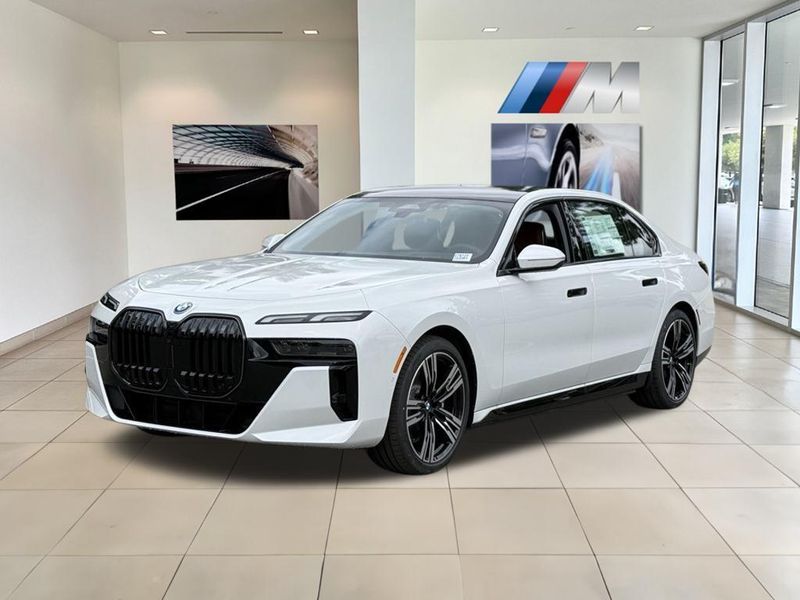 2025 BMW i7 eDrive50Image 2