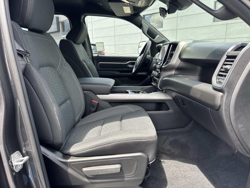 New 2026 RAM 1500 Big Horn Crew Cab 4x2 6'4' Box