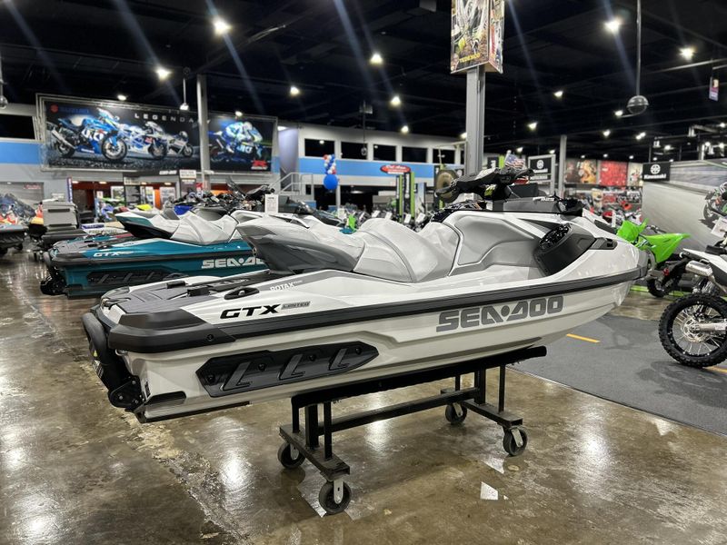New 2025 Sea-Doo GTX LIMITED 325 (SOUND SYSTEM) Image 14