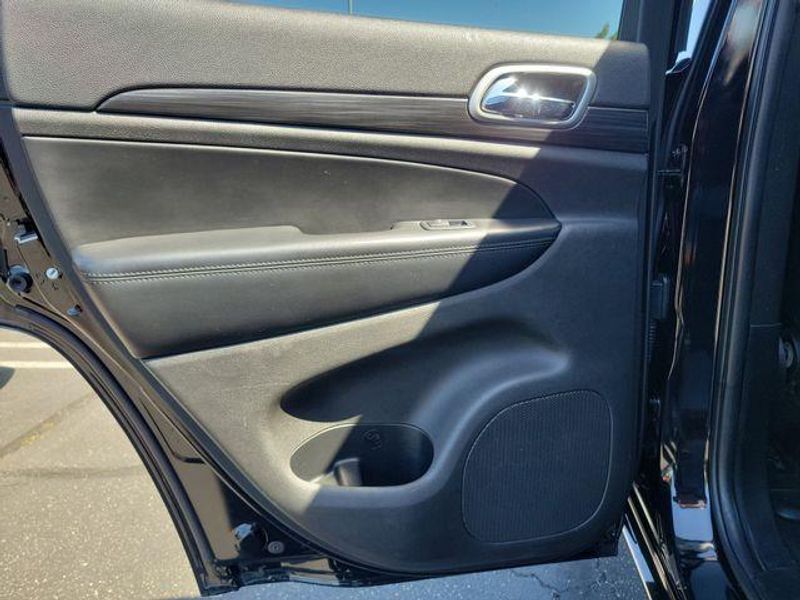Used 2019 Jeep Grand Cherokee Altitude