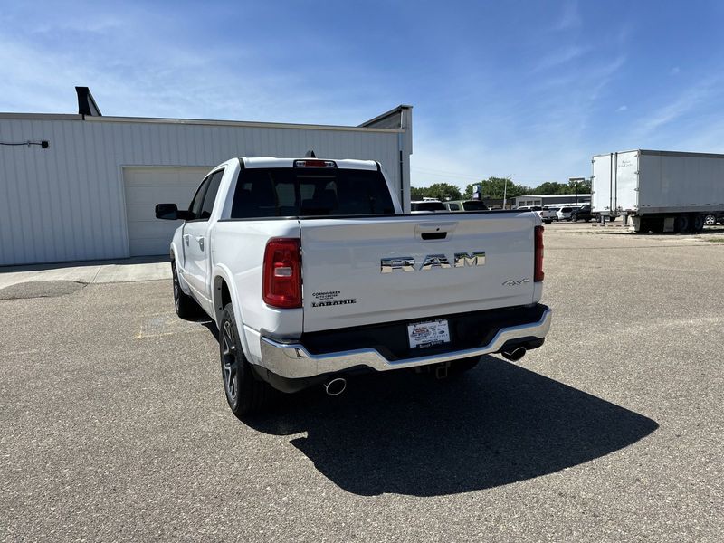 2025 RAM 1500 Laramie Crew Cab 4x4 5