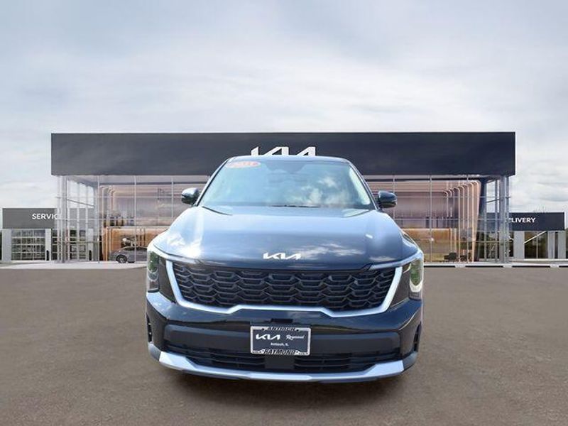 New 2025 Kia Sorento LXImage 9