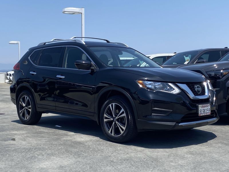 2019 Nissan Rogue SVImage 2