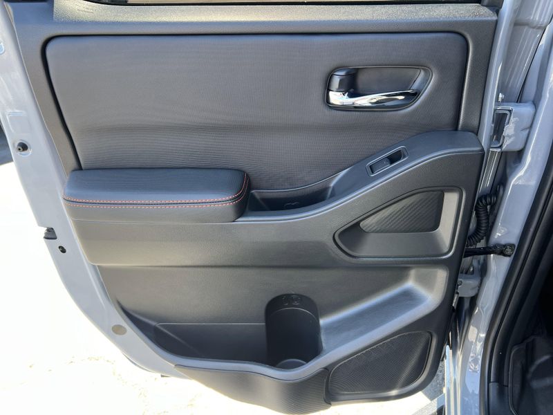 Used 2024 Nissan Frontier PRO-4XImage 17