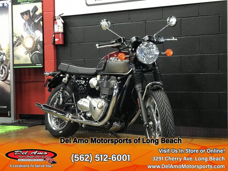 2024 Triumph BONNEVILLE T120  in a CORDOVAN RED/SILVER ICE exterior color. Del Amo Motorsports of Long Beach (562) 362-3160 delamomotorsports.com 