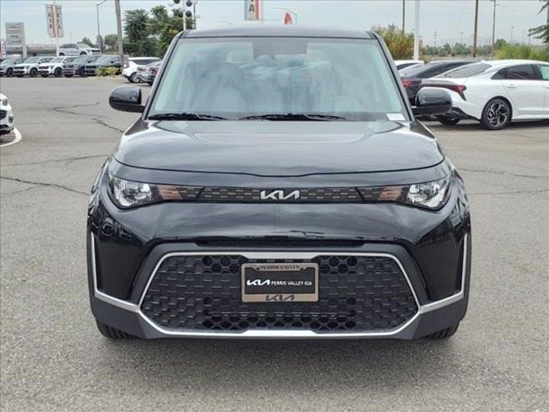 2025 Kia Soul LXImage 2