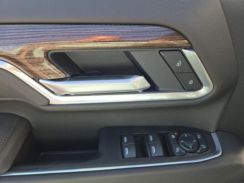 2026 Chevrolet Silverado LT photo 10