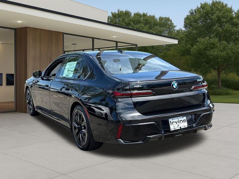 New 2026 BMW 7 Series 750e xDriveImage 11