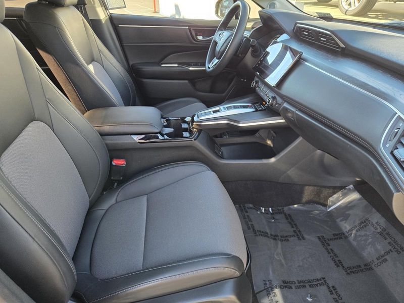 Used 2020 Honda Clarity Plug-In Hybrid Sedan