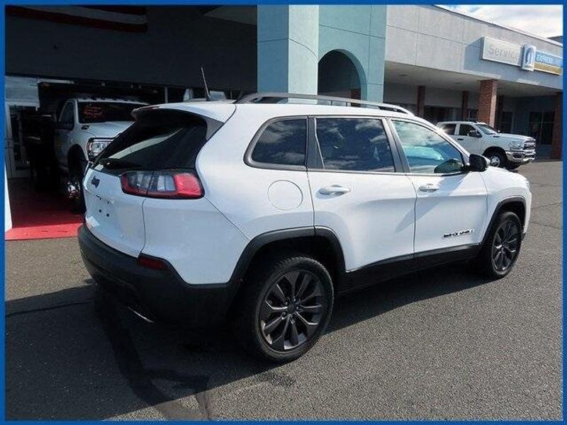 2021 Jeep Cherokee Latitude LuxImage 7