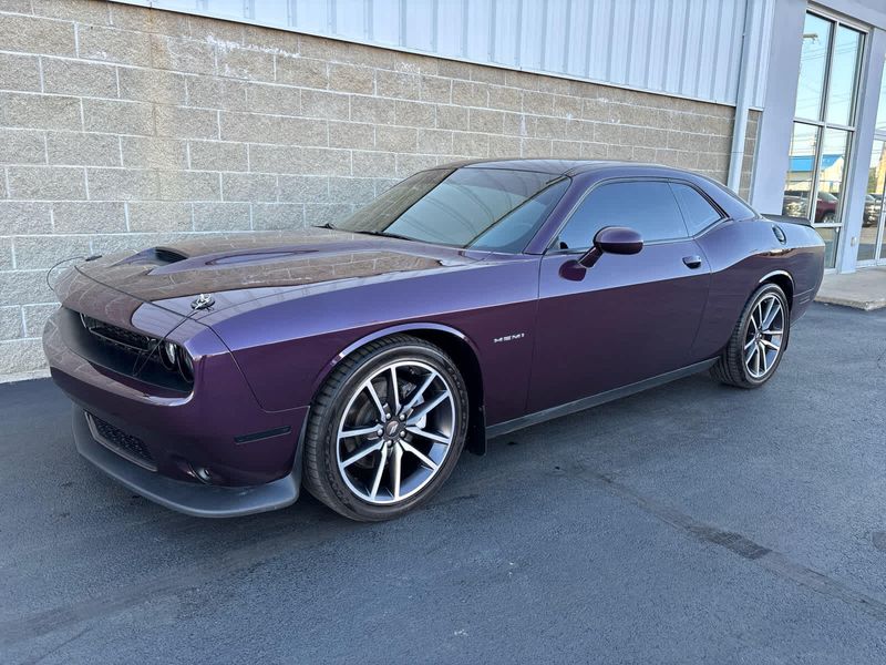 2021 Dodge Challenger R/T photo 4