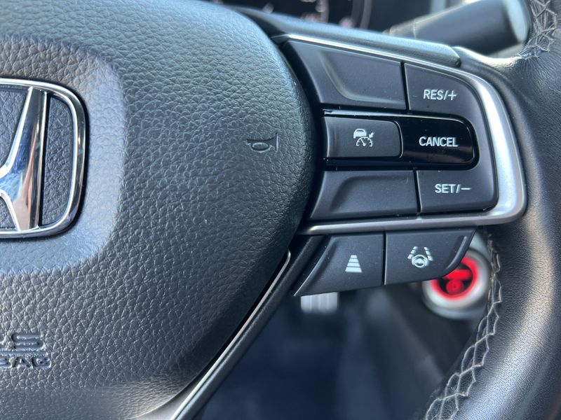 Used 2022 Honda Accord Hybrid SportImage 12