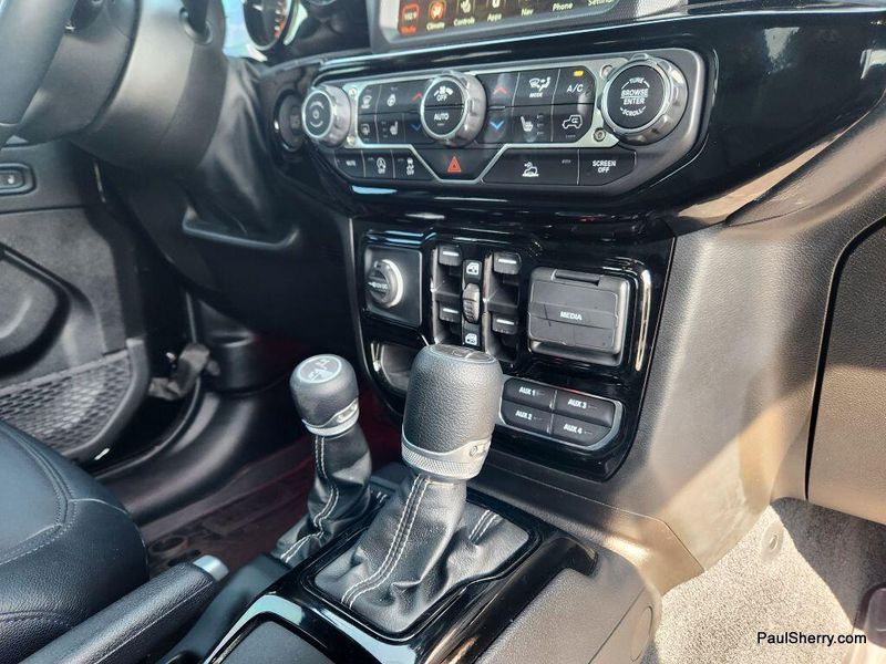 2022 Jeep Gladiator OverlandImage 39
