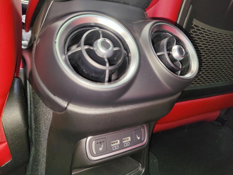 Used 2024 Alfa Romeo Stelvio Veloce AWD Premium w/Sunroof/NavImage 18