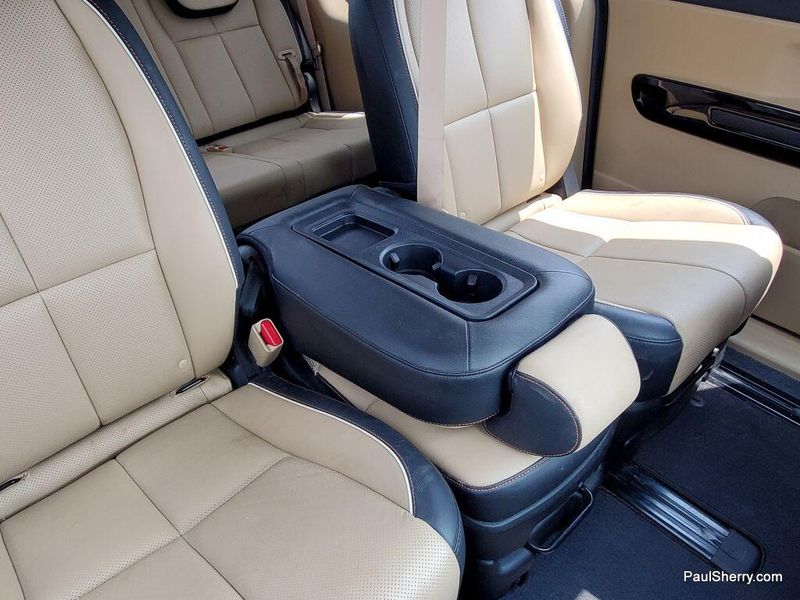 2021 Kia Sedona SXImage 31