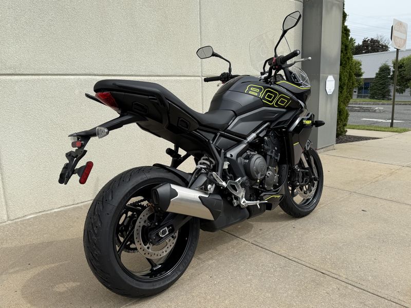 2025 Triumph Tiger Sport 800Image 3