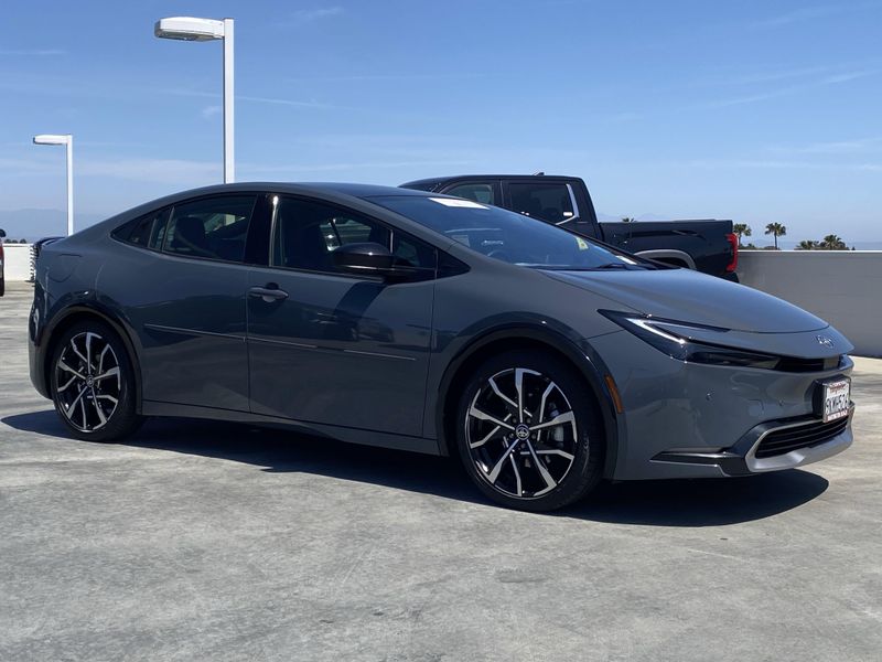 2024 Toyota Prius Prime XSEImage 2
