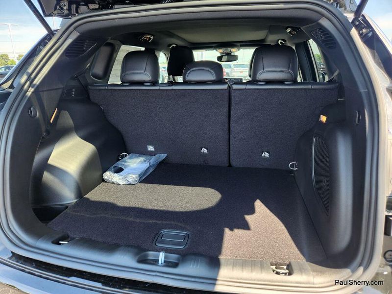 New 2025 Jeep Compass Limited 4x4