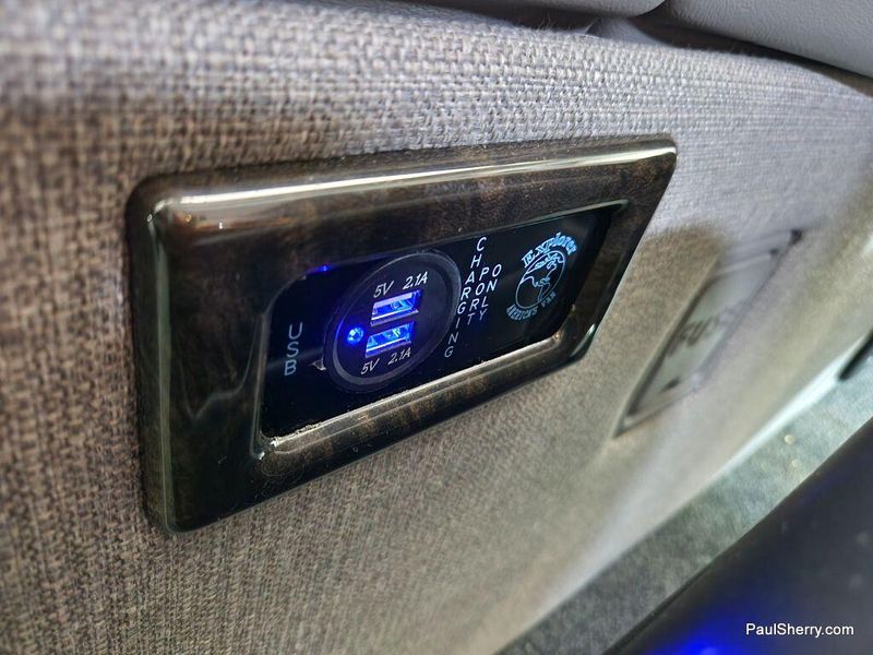 2020 GMC Savana Cargo Image 57