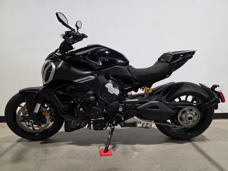 2025 Ducati Diavel V4