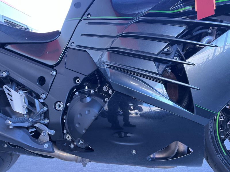 Used 2019 Kawasaki Ninja ZX-14R ABS Image 16