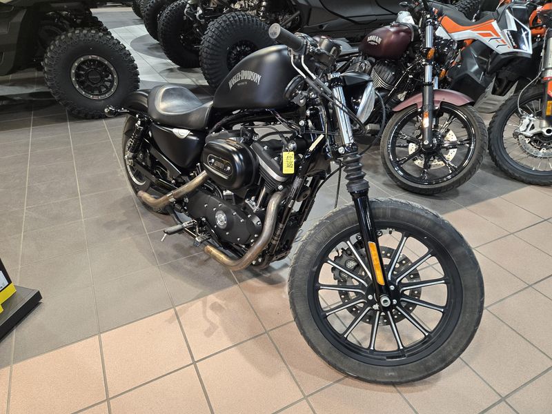 Used 2014 HARLEY Sportster Iron 883 Image 1