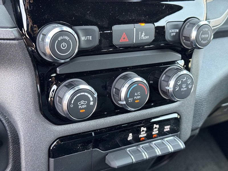 New 2026 RAM 1500 Tradesman Crew Cab 4x2 5'7' Box