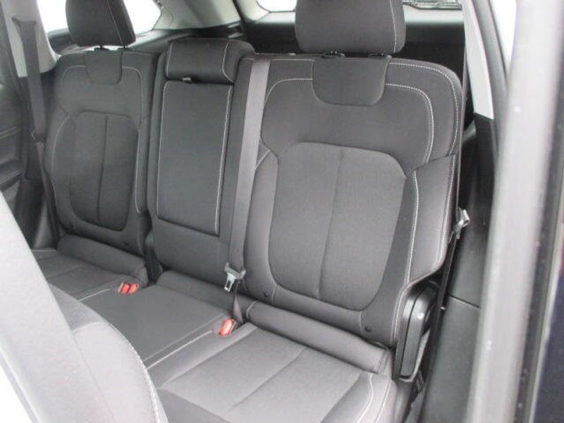 Used 2023 Jeep Grand Cherokee LaredoImage 22